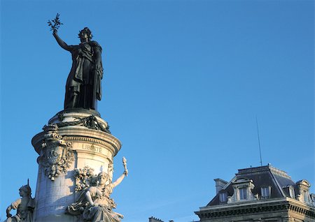 place de la republique - France, Paris, statue at Place de la République Foto de stock - Sin royalties Premium, Código: 696-03396348