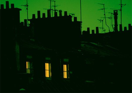 simsearch:696-03396408,k - France, Paris, rooftops in silhouette at night Foto de stock - Sin royalties Premium, Código: 696-03396444