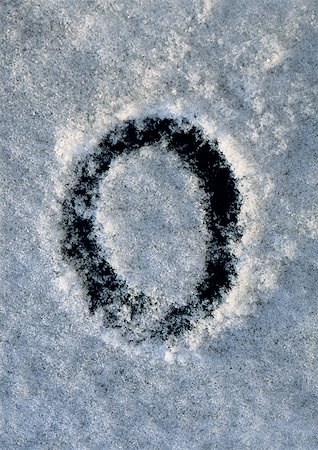 0 text in snow Foto de stock - Sin royalties Premium, Código: 696-03396707