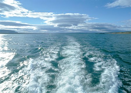 simsearch:696-03397997,k - Chili, Patagonie, détroit de Magellan, wake dans l'océan, les nuages à l'horizon Photographie de stock - Premium Libres de Droits, Code: 696-03397992