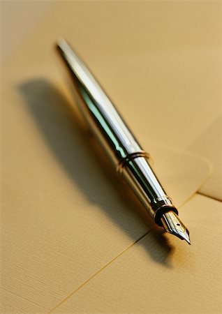 ponta de caneta - Fountain pen Foto de stock - Royalty Free Premium, Número: 696-03398165