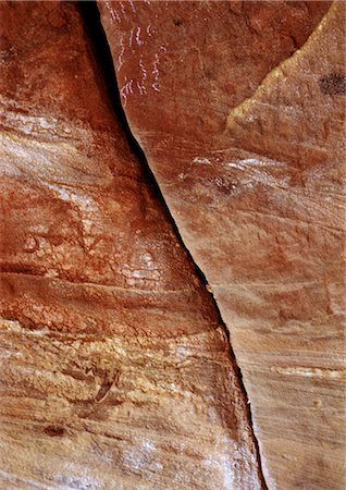 Red rock with crack, close up Stock Photo - Premium Royalty-Free, Code: 696-03398217