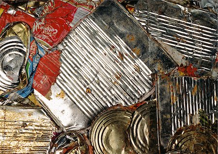 Flattened aluminum cans Stock Photo - Premium Royalty-Free, Code: 696-03398463