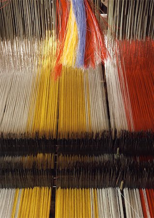 simsearch:632-03500518,k - Weaving loom, close-up Foto de stock - Sin royalties Premium, Código: 696-03399044