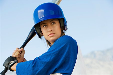 simsearch:693-06015216,k - Young woman with softball bat, portrait Stock Photo - Premium Royalty-Free, Code: 693-06014479