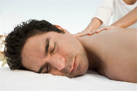 simsearch:851-02963682,k - Man having massage Stock Photo - Premium Royalty-Free, Code: 693-06016525