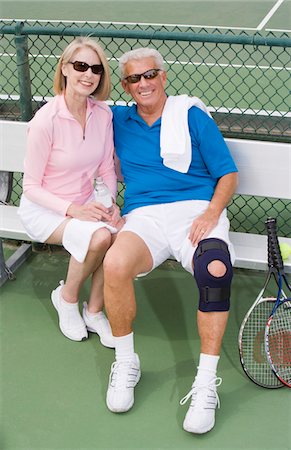 simsearch:693-06016661,k - Couple on tennis court Stock Photo - Premium Royalty-Free, Code: 693-06016674