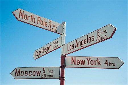 sign post arrows - Sign Post Stock Photo - Premium Royalty-Free, Code: 693-06018889