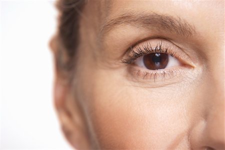 eye senior - Middle-aged woman's eye Stock Photo - Premium Royalty-Free, Code: 693-06018905