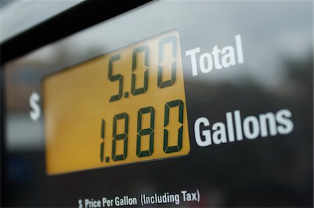 filling station - Screen of gas pump, close-up Stock Photo - Premium Royalty-Free, Code: 693-06019260