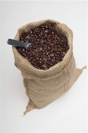 saco - Sack of coffee beans with spoon Foto de stock - Sin royalties Premium, Código: 693-06020271