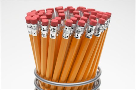 simsearch:693-06020376,k - New pencils in container Foto de stock - Sin royalties Premium, Código: 693-06020343