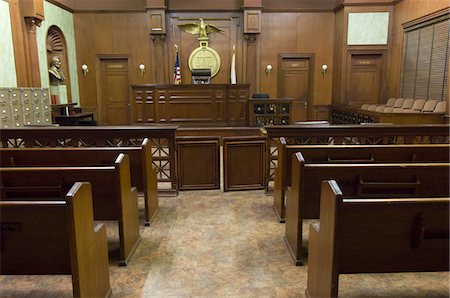 front row seat - Court room seating Foto de stock - Sin royalties Premium, Código: 693-06020936