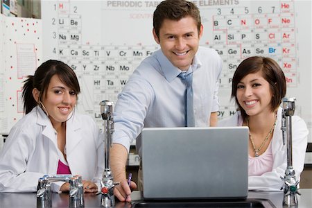 simsearch:693-06021167,k - Science Class Stock Photo - Premium Royalty-Free, Code: 693-06021090