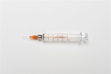 Syringe Stock Photo - Premium Royalty-Free, Code: 693-06021973