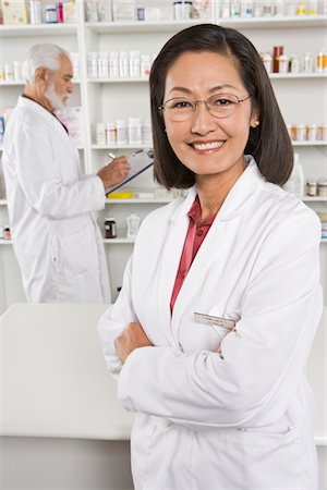 simsearch:694-03332775,k - Female pharmactist, portrait Stock Photo - Premium Royalty-Free, Code: 693-06022000