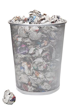 Waste material clearance dustbin