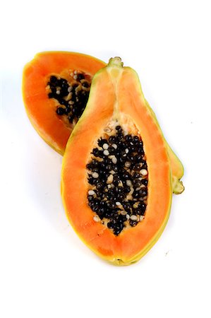 simsearch:859-03600261,k - Papaya on white backgrouns - studio shot Stock Photo - Premium Royalty-Free, Code: 693-08127377