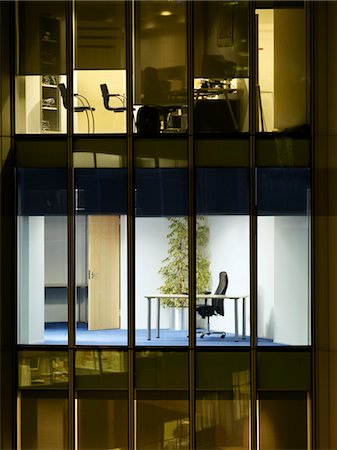 exterior office at night - Empty office, view from building exterior Stock Photo - Premium Royalty-Free, Code: 693-03305964