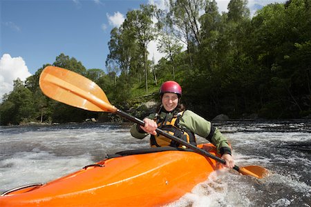 eaux vives - Femme kayak en rivière, portrait Photographie de stock - Premium Libres de Droits, Code: 693-03308521