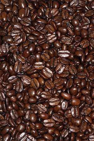 Close-up on coffee beans, full frame Stock Photo - Premium Royalty-Free, Code: 693-03309569