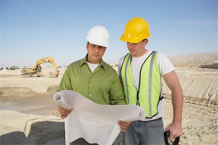 simsearch:693-06018719,k - Construction Workers Reading Blueprints Stock Photo - Premium Royalty-Free, Code: 693-03300005