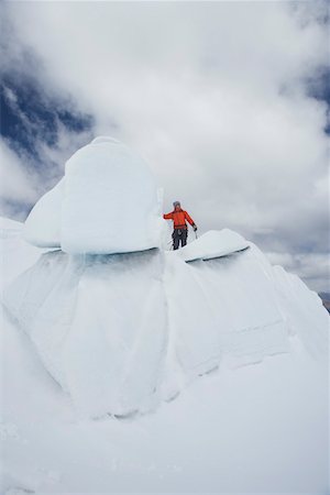 simsearch:693-03300957,k - Hiker standing on top ice formation Foto de stock - Sin royalties Premium, Código: 693-03300946