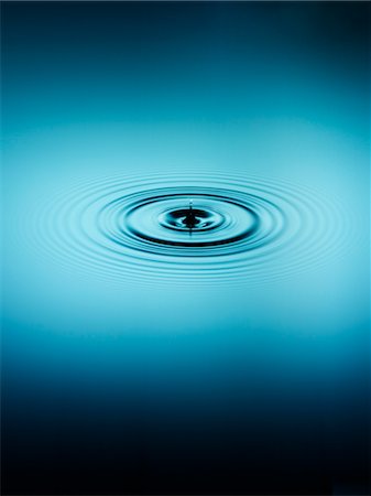 photography water ripples circles - Ripple in water Stock Photo - Premium Royalty-Free, Code: 693-03301800