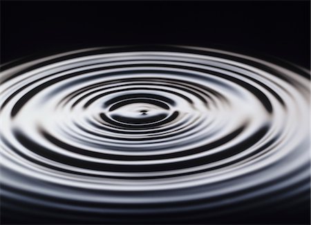 photography water ripples circles - Ripples on Water radiating from centre Stock Photo - Premium Royalty-Free, Code: 693-03303554