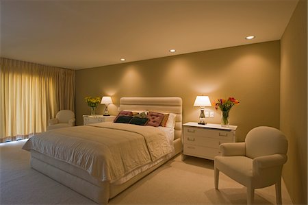 Bedroom interior Stock Photo - Premium Royalty-Free, Code: 693-03315936