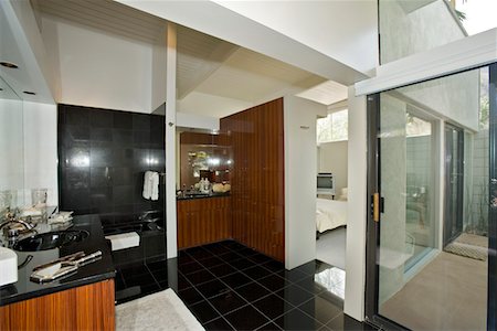 simsearch:693-03316214,k - Bathroom in modern residence Fotografie stock - Premium Royalty-Free, Codice: 693-03316206