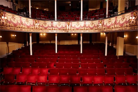 red theatre nobody - Empty theatre Stock Photo - Premium Royalty-Free, Code: 693-03316960