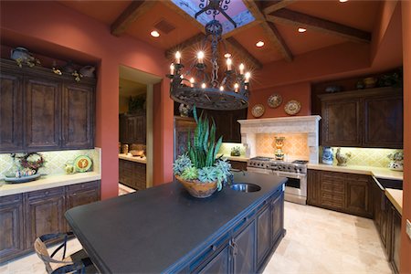 Granite worktop in Palm Springs kitchen Foto de stock - Sin royalties Premium, Código: 693-03317433