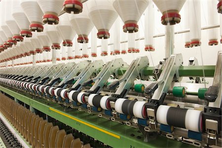 Spinning factory machinery Foto de stock - Sin royalties Premium, Código: 693-03317666