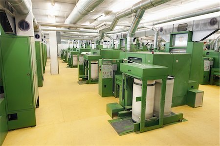 Spinnerei-Werksmaschine Stockbilder - Premium RF Lizenzfrei, Bildnummer: 693-03317674
