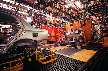 Automobile manufacturing plant Foto de stock - Sin royalties Premium, Código: 693-03310540