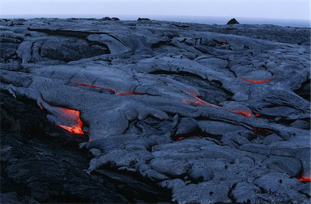 USA, Hawaii, Big Island, Volcanos National Park, cooling lava Foto de stock - Sin royalties Premium, Código: 693-03311367