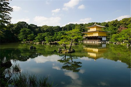 simsearch:693-03312841,k - Japan, Kyoto, Kinkaku-ji (Golden Pavilion Temple) Fotografie stock - Premium Royalty-Free, Codice: 693-03312583