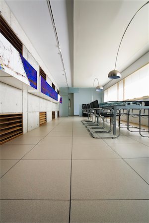 simsearch:693-03312386,k - Dining Area in Modern Building Fotografie stock - Premium Royalty-Free, Codice: 693-03313323