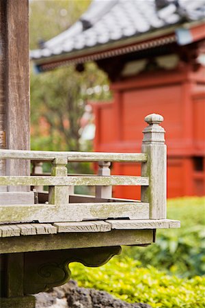 simsearch:693-03313495,k - Wood Railing at Senso-ji Temple Foto de stock - Sin royalties Premium, Código: 693-03313478
