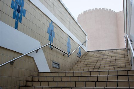 deira - Dubai, UAE, staircase. Deira, old fortress. Fotografie stock - Premium Royalty-Free, Codice: 693-03313638