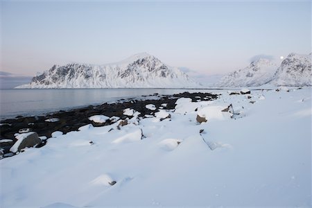 pesca en el hielo - Winter landscape in Norway Foto de stock - Sin royalties Premium, Código: 693-03474606