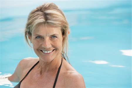 Senior Woman in Swimming Pool Stock Photo - Premium Royalty-Free, Code: 693-03564819