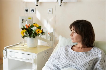 Patient in Hospital Room Stock Photo - Premium Royalty-Free, Code: 693-03565445