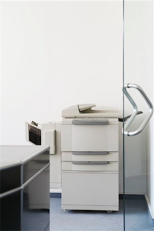 photocopier not person - Photocopier in office Stock Photo - Premium Royalty-Free, Code: 693-03565773