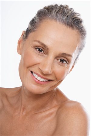 pretty gray hair smiling - Nude Woman Stock Photo - Premium Royalty-Free, Code: 693-03707682