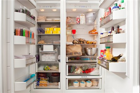 refrigerator - Stacked products in open fridge Foto de stock - Sin royalties Premium, Código: 693-03782547