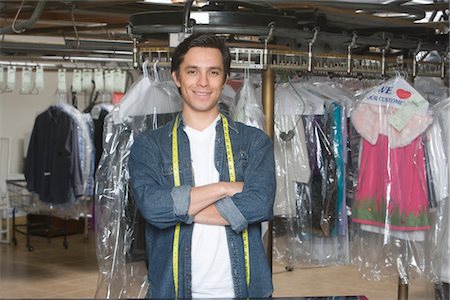 self-employed (male) - Man working in the laundrette Foto de stock - Sin royalties Premium, Código: 693-03783089