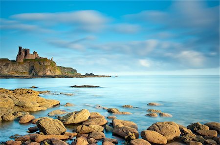 scotland - Ruins of Tantallon Castle, Lothian, Scotland Stock Photo - Rights-Managed, Code: 700-04003402