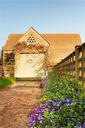 Old Barn, Cotswolds, Gloucestershire, England, United Kingdom Stock Photo - Rights-Managed, Code: 700-04424931